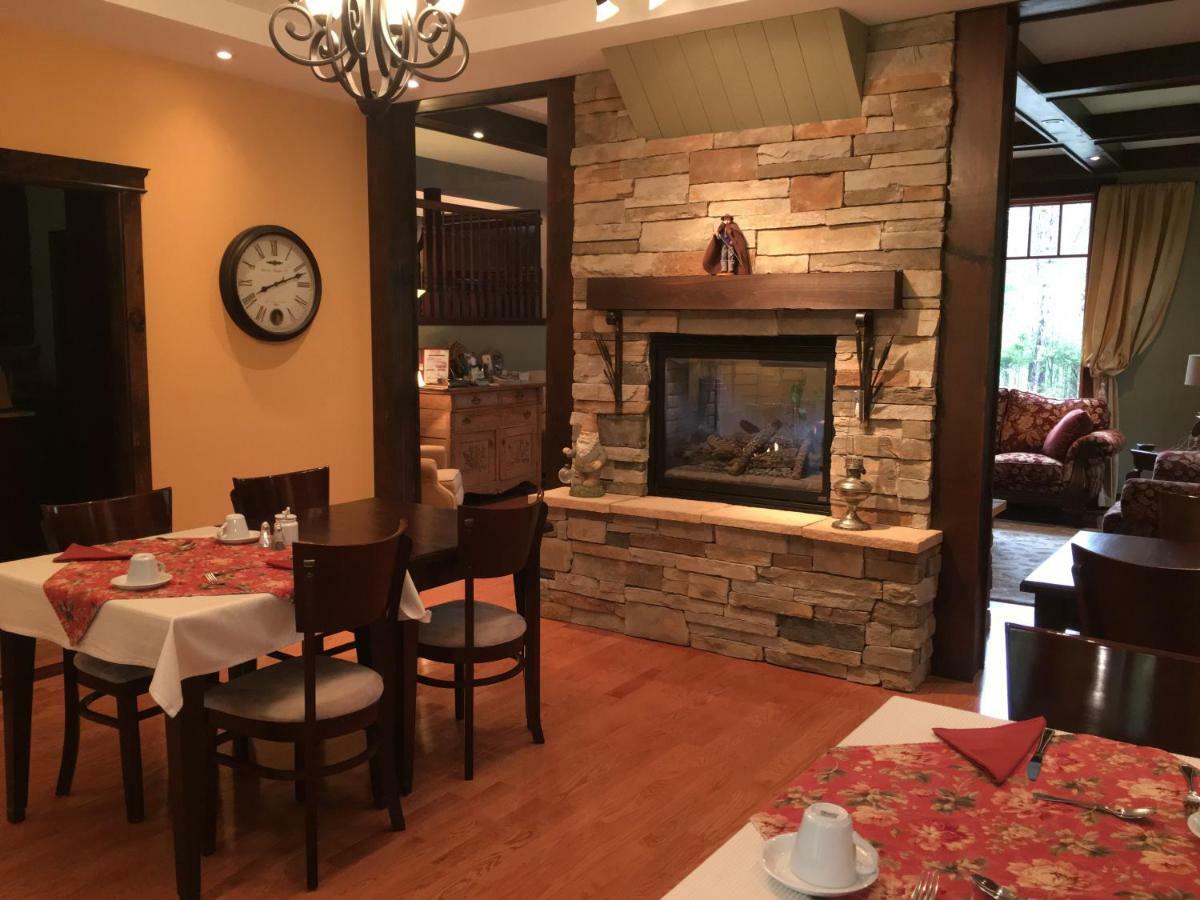 B&B Au Petit Marigot Mont-Tremblant Esterno foto